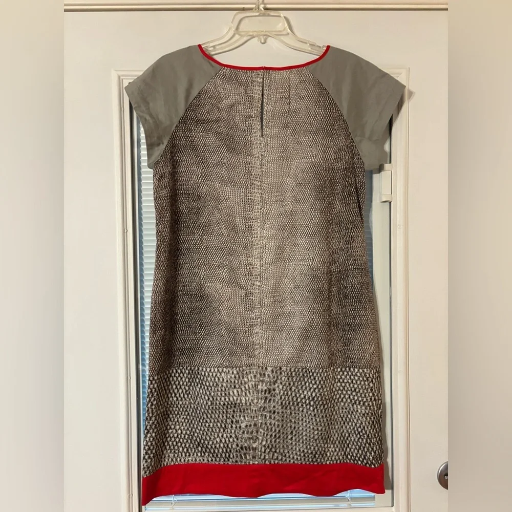 Kenneth Cole New York Gray Snake-Print Shift Dress with Red Trim - Picture 6 of 9